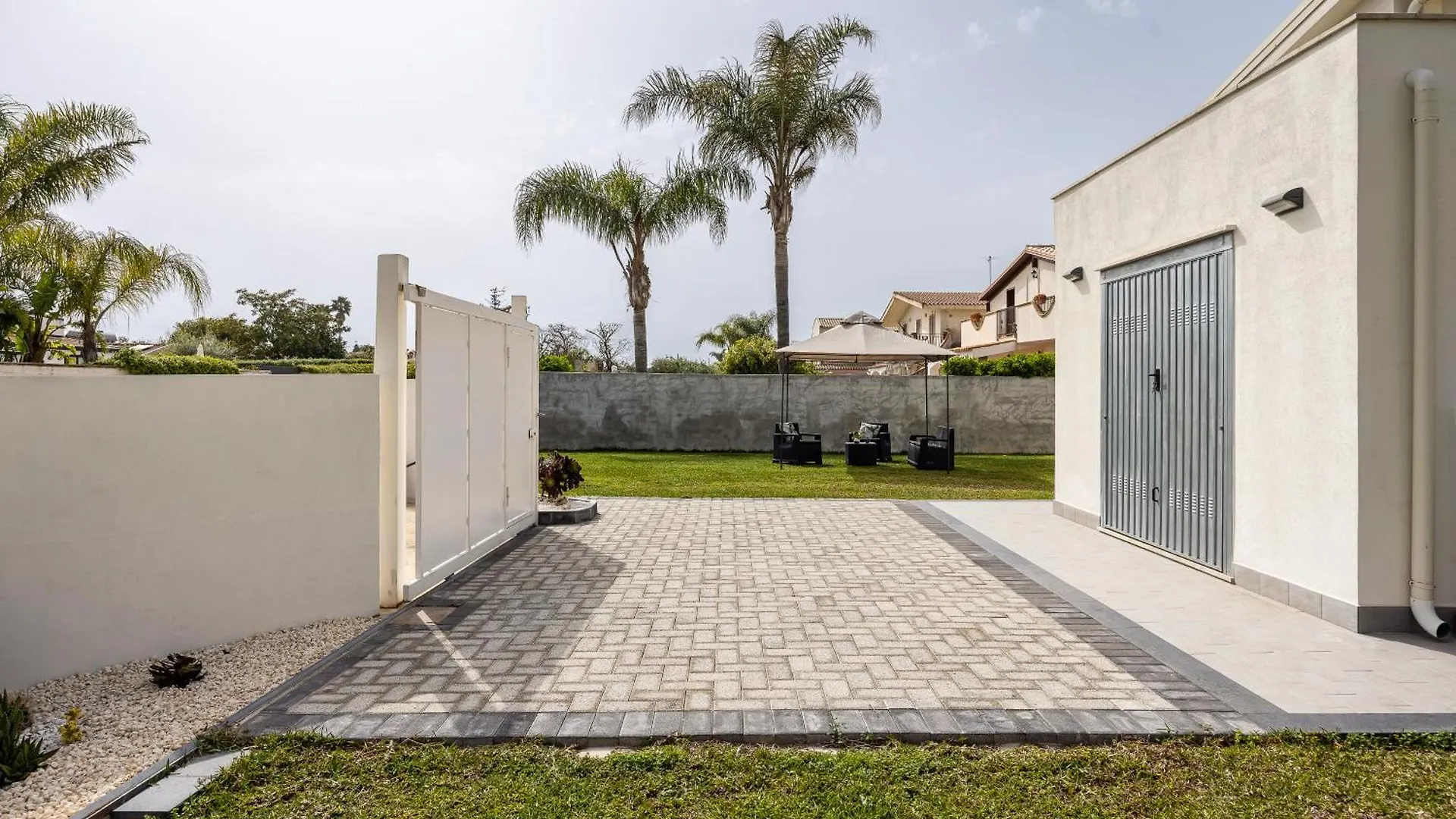 Villa Solea - Family Friendly Beach Villa Near The Sea Syracuse